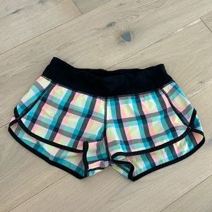 Pop plaid lululemon shorts